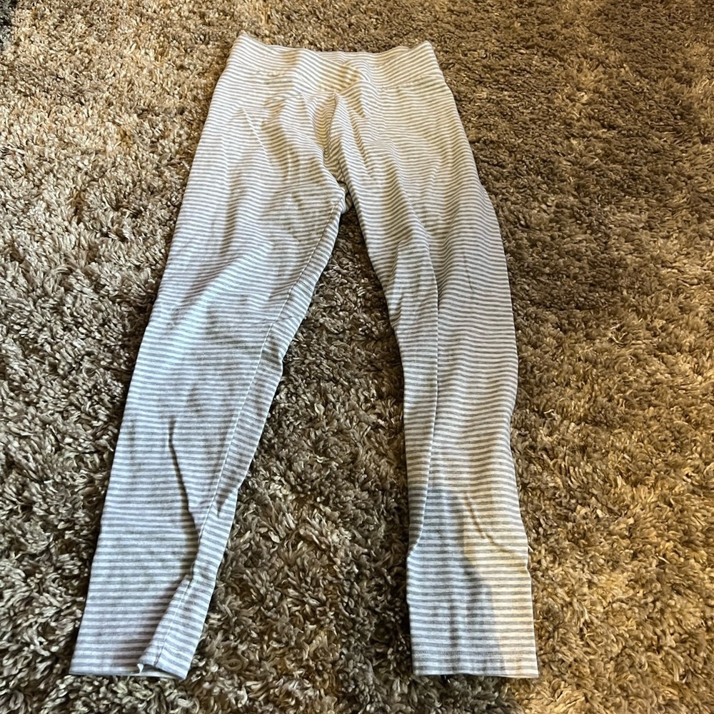Victoria’s Secret grey and white leggings